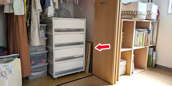 子供の作品の収納場所|クローゼットの中