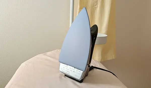 ドライアイロンの表面にはフラット｜パナソNI-A66