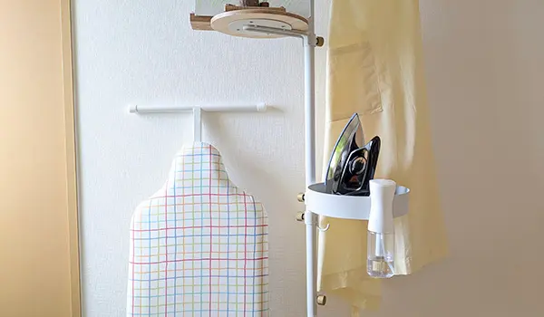 アイロンの収納｜ドローアライン