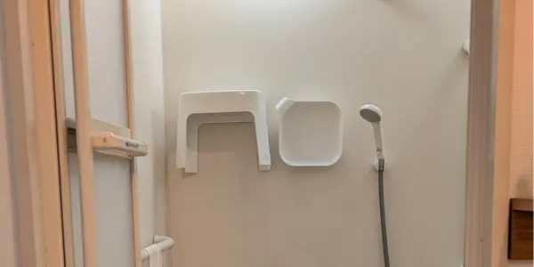 お風呂の桶と椅子｜浮かせる収納