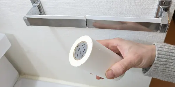 カモイ加工紙のマスキングテープで先端をカバー